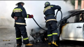 Zi neagră pentru doi șoferi din Capitală. Automobilele acestora au luat foc